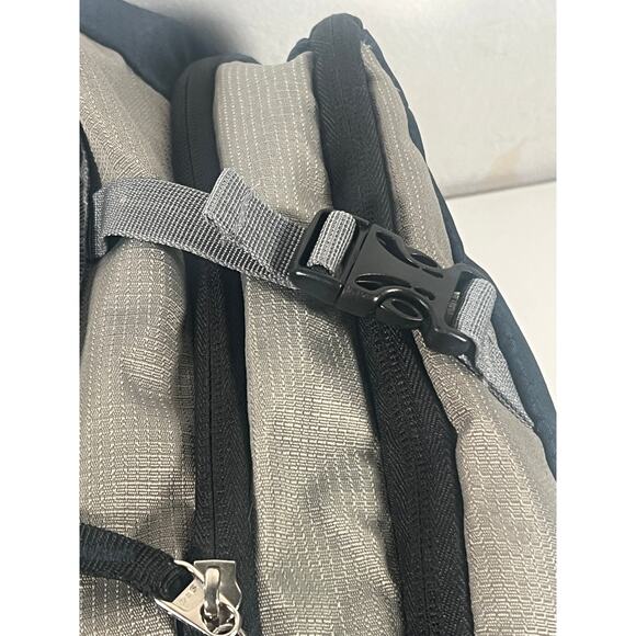 Wenzel Air Channel Blue/Gray Hiking Camping Backpack 16 x 8 x 4 - Picture 14 of 16